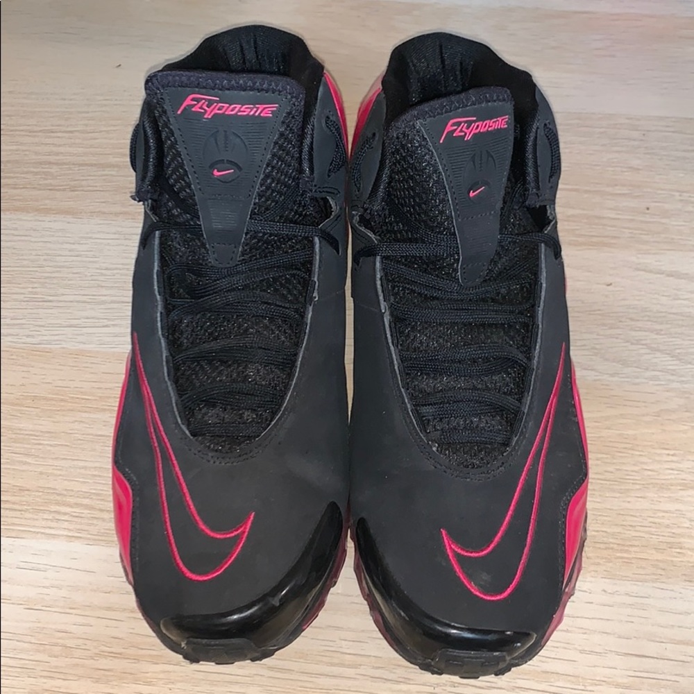 Vivid Pink Nike Air Max Flyposite Men’s 8.5